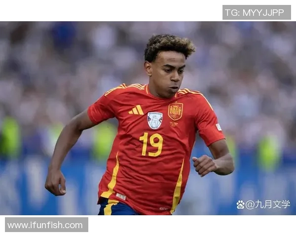 今夏足球明星盘点他们的精彩表现与未来前景分析